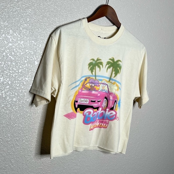 NWOT Barbie Malibu Y2K Graphic Print T-shirt - Picture 3 of 9